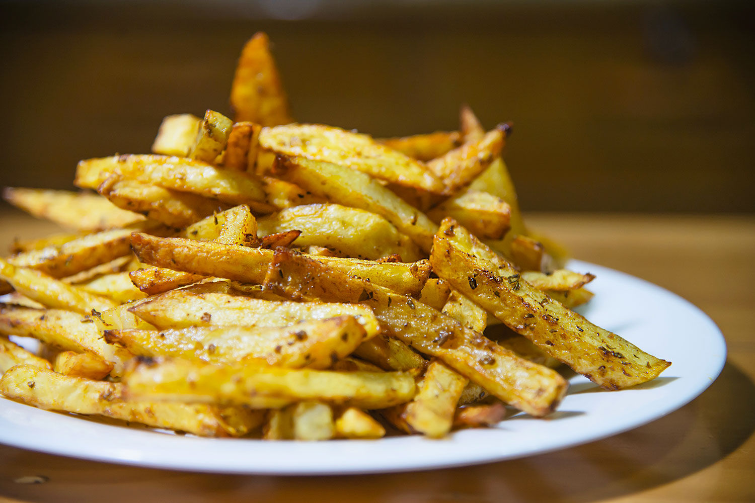 ¿Qué daños provoca la acrilamida que aparece en los alimentos y cómo puede evitarse?