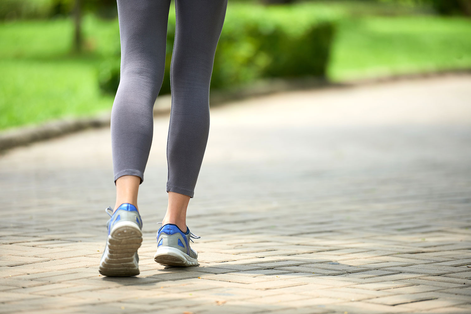 El secreto para quemar más calorías mientras caminas