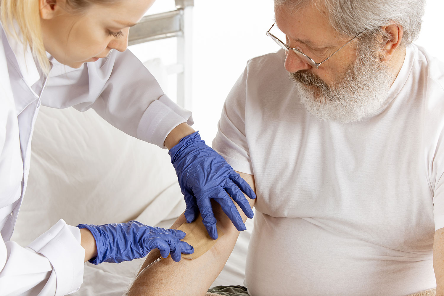 Un 90% de éxito: crean el test de sangre para detectar alzhéimer más prometedor del mundo