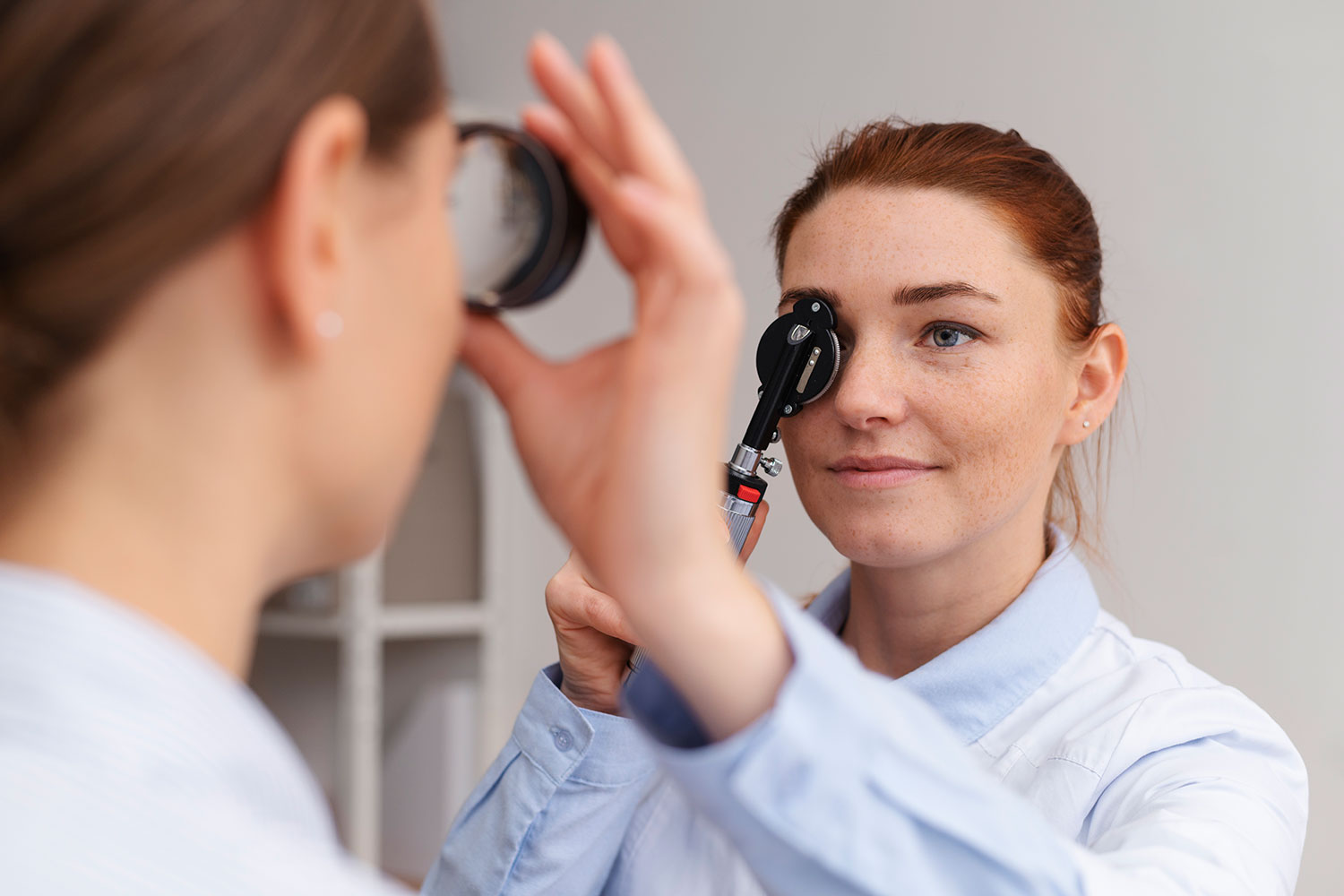 Crean el primer fármaco que restaura la visión perdida al regenerar células de la retina